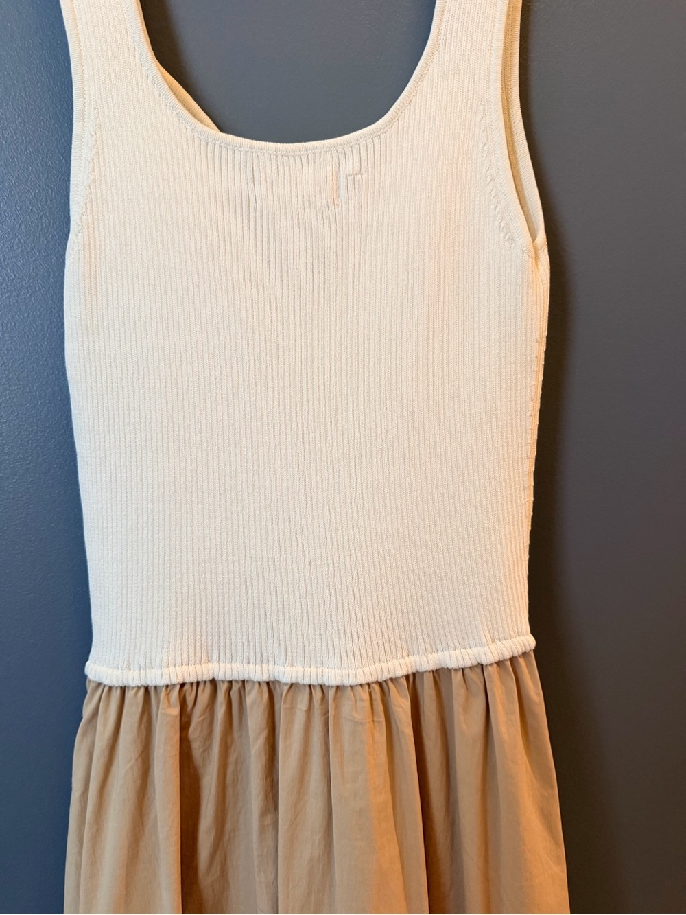 Elan White and Beige Two-Tone Tiered Midi Dress - Picture 6 of 7